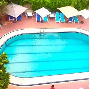 https://residence-ezzahia.marrakeshhotelsmorocco.com